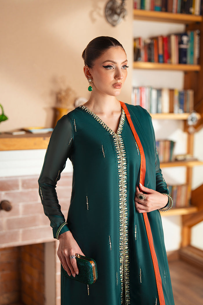 GREEN GLAMOUR