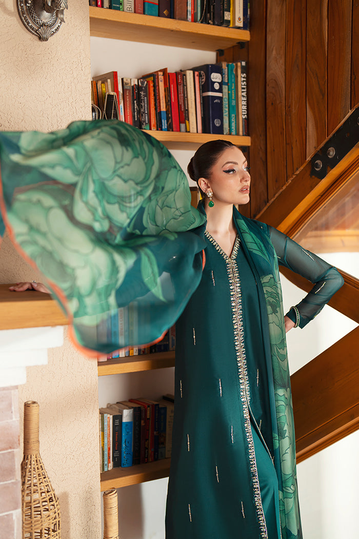 GREEN GLAMOUR