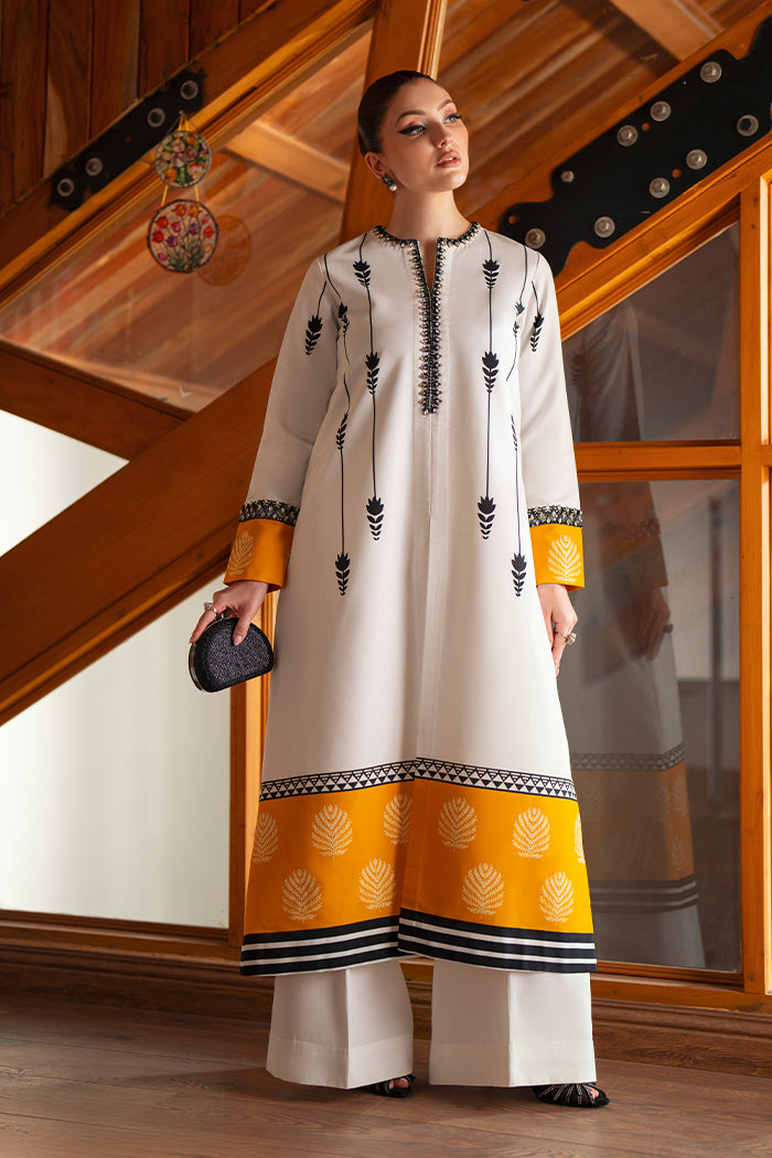 CONTRAST COUTURE
