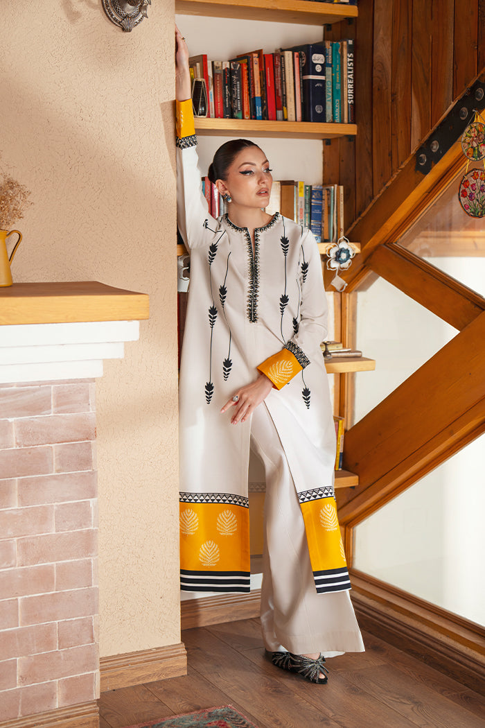 CONTRAST COUTURE