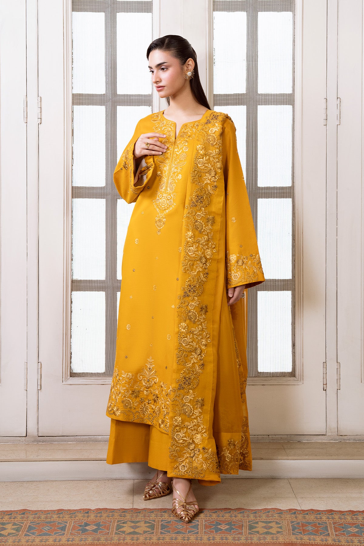 Mustard Luxe