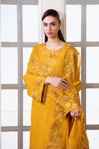 Mustard Luxe
