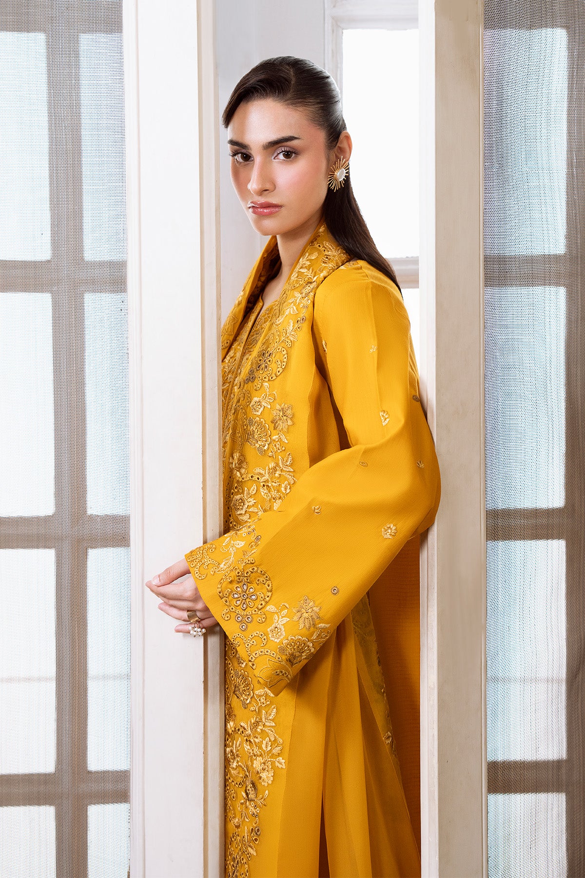 Mustard Luxe