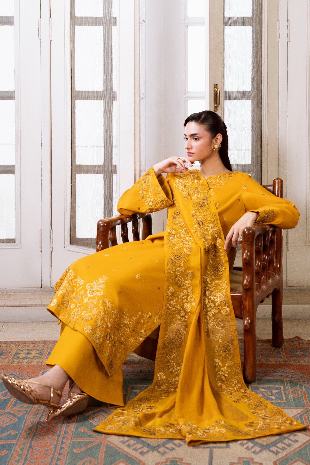 Mustard Luxe