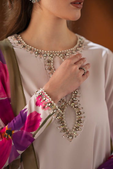 FLORAL SOPHISTICATE