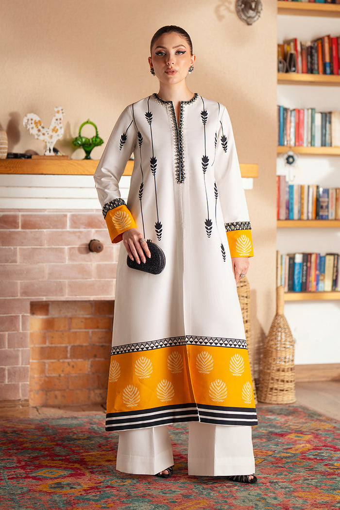 CONTRAST COUTURE